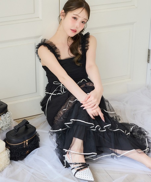 DIANA 刺繍チュールバニティBAG 新品未使用 ときめきアイテムの宝庫です♡ DIANAの新作BAGで春を呼んで | 美人百花.com