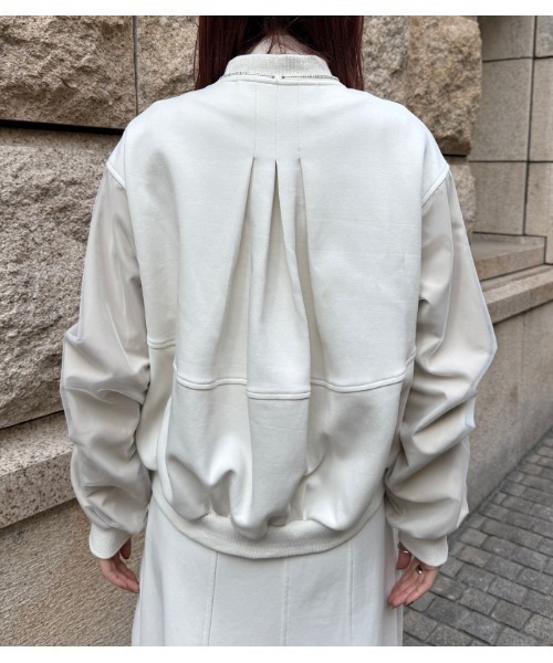 LUGIVA（ルギヴァ）の「【LUGIVA/ルギバ】チュールレイヤードスリーブジップアップブルゾン（ブルゾン・レディース・オフホワイト/ブラック・FREE）」の9枚目の写真