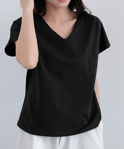 LOWO(ロワ)の「コットンVネックシームレスTシャツ 半袖(Tシャツ/カットソー・レディース・カーキ/ホワイト/チャコールグレー/ブラック・FREE)」の3枚目の写真