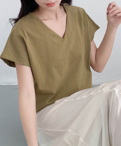 LOWO(ロワ)の「コットンVネックシームレスTシャツ 半袖(Tシャツ/カットソー・レディース・カーキ/ホワイト/チャコールグレー/ブラック・FREE)」の14枚目の写真