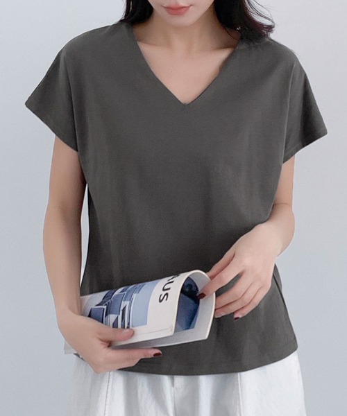 LOWO(ロワ)の「コットンVネックシームレスTシャツ 半袖(Tシャツ/カットソー・レディース・カーキ/ホワイト/チャコールグレー/ブラック・FREE)」の19枚目の写真