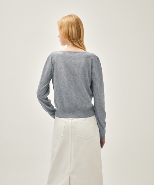 MARITHE + FRANCOIS GIRBAUD(マリテフランソワジルボー)の「W BOAT NECK KNIT PULLOVER(ニット/セーター・レディース・ライトグレー/ネイビー・MEDIUM/SMALL)」の5枚目の写真