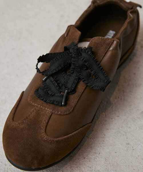 MARY QUANT(マリークワント)の「MARY QUANT × PUBLUX/マリークワント フェイクスエード ギャザー スニーカー 限定展開(スニーカー・レディース・ブラウン/ブラック・23/23.5/24/24.5)」の16枚目の写真