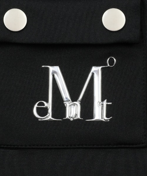 MUCENT（ムセント）の「A'GEM/9 × .kom 『MUCENT/ムセント』AVELIN METAL LOGO RIVET POINT POCKET SHORT PANTS /メタルロゴリベットポイントポケットショーツ（その他パンツ・レディース・ブラック・FREE）」の4枚目の写真