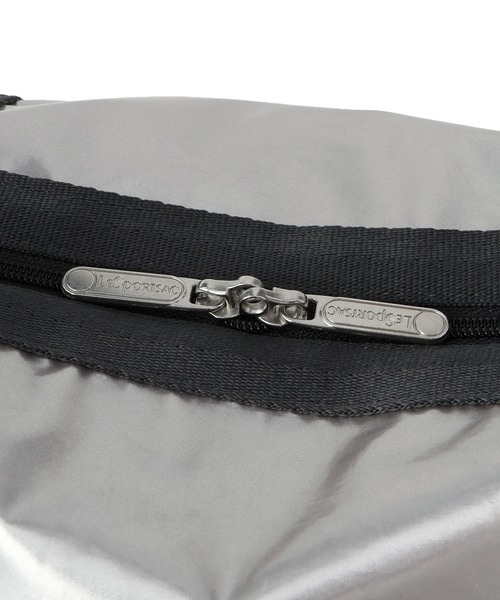 LeSportsac(レスポートサック)の「【LeSportsac for ADAM ET ROPE'】Exclusive Deluxe LG Weekender(ボストンバッグ・レディース・シルバー・FREE)」の19枚目の写真
