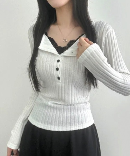 Emilie(エミリー)の「レースドッキングリブニットトップス(Tシャツ/カットソー・レディース・ベージュ/チャコールグレー/アイボリー/ブラック・FREE)」の8枚目の写真