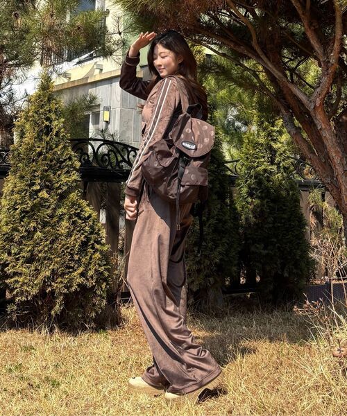 MACNI(マクニ)の「POLKA DOT FLAP BACKPACK BROWN(バックパック/リュック・レディース・ブラウン・FREE)」の10枚目の写真