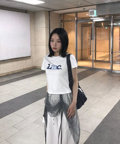 LMCの「WM PATCHWORK LOGO CROPPED TEE white(Tシャツ/カットソー・レディース・その他・SMALL/MEDIUM)」の8枚目の写真