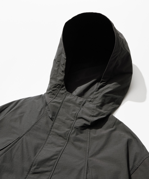 KALAPATTHAR(カラパタール)の「Nylon RIB Flash Line Jacket - GREY(ナイロンジャケット・メンズ・その他・MEDIUM/LARGE)」の4枚目の写真