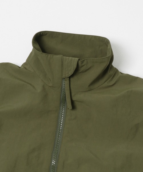 URBAN RESEARCH（アーバンリサーチ）の「LAKE SEEKERS　FDU Jacket（ナイロンジャケット・メンズ・ブラック/オリーブ・MEDIUM/X-LARGE/LARGE）」の13枚目の写真