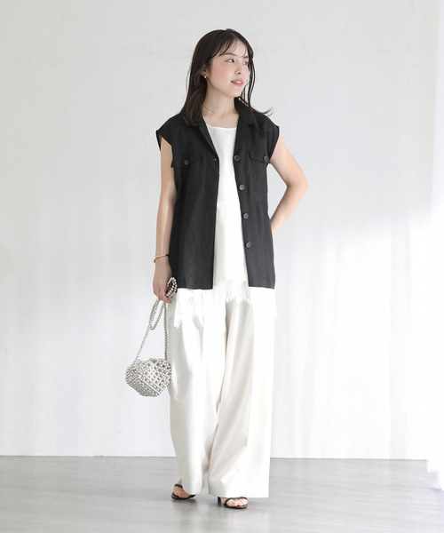 La TOTALITE(ラトータリテ)の「【洗える】ワークリネンライトジレ(ベスト・レディース・ブラック/ホワイト・FREE)」の4枚目の写真