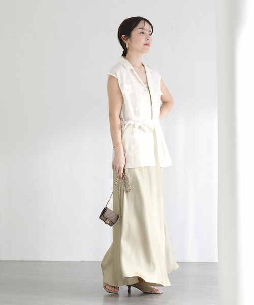 La TOTALITE(ラトータリテ)の「【洗える】ワークリネンライトジレ(ベスト・レディース・ブラック/ホワイト・FREE)」の11枚目の写真