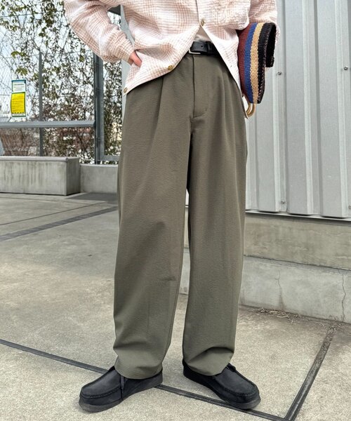 CIAOPANIC TYPY(チャオパニックティピー)の「【ユニセックス】接触冷感シアサッカーテーパードパンツ(その他パンツ・レディース・オリーブ/ブラック/ネイビー・LARGE/MEDIUM/SMALL)」の2枚目の写真