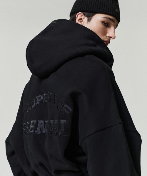 FOG ESSENTIALS(エフオージーエッセンシャルズ)の「Fear of God ESSENTIALS/FOG エッセンシャルズ/PROPERTY LOUNGE HALF ZIP HOODIE(パーカー・メンズ・ブラック/ベージュ/グレー系その他3・S/M/L/XL)」の6枚目の写真