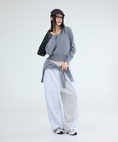 PORTERNA（ポルテナ）の「ESSENTIAL U-NECK KNIT-3COLOR（ニット/セーター・レディース・ライトグレー・OS）」の12枚目の写真