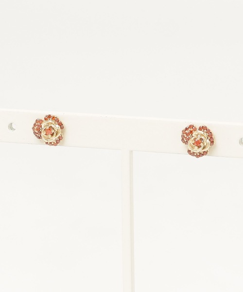 Zoule(ゾーラ)の「Zoule ゾーラ:FLOWER LETTER SERIES jewel flower letter4 花言葉 スミレ バラ ピアス(ピアス(両耳用)・レディース・レッド/パープル・FREE)」の9枚目の写真