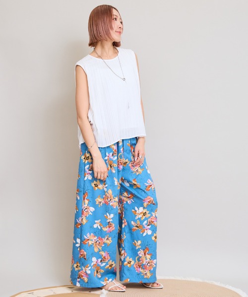 LHELBIE（レルビエ）の「プリーツトップス（Tシャツ/カットソー・レディース・ピンク/イエロー/オフホワイト/ブラック・M）」の10枚目の写真