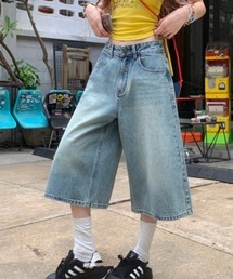 ウォッシュ加工ワイドバミューダデニムパンツ