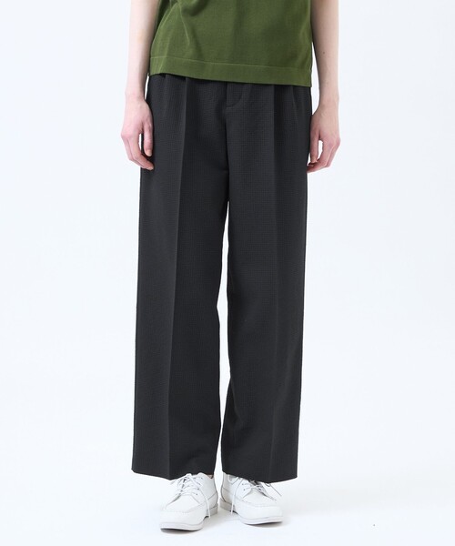 MACKINTOSH PHILOSOPHY(マッキントッシュ フィロソフィー)の「サマーサッカーワイドタックパンツ(その他パンツ・レディース・ブラック/ブラウン系その他4/ライトブルー・38/36/40)」の1枚目の写真