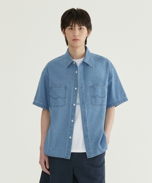 COVERNAT(カバーナット)の「WORK DENIM HALF SHIRT(シャツ/ブラウス・メンズ・ブルー/ブラック・X-LARGE/LARGE/MEDIUM/SMALL/X-SMALL)」の1枚目の写真