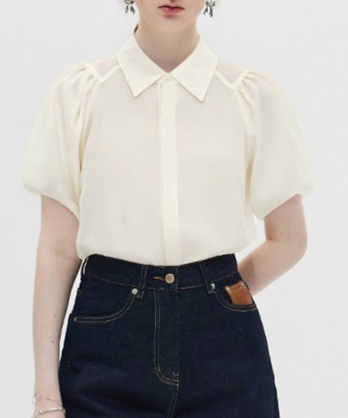AMAJI(アマジ)の「襟付き バルーンスリーブ 半袖 シャツ(シャツ/ブラウス・レディース・ホワイト・LARGE/MEDIUM/SMALL)」の3枚目の写真