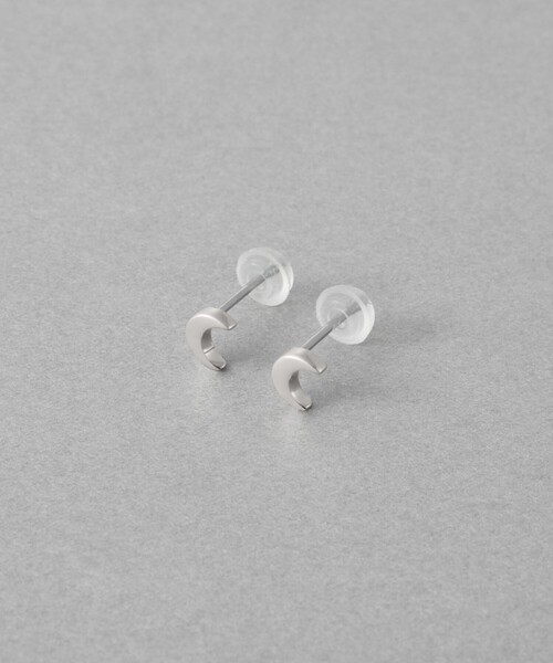 ete(エテ)の「ムーン ピアス(ピアス(両耳用)・レディース・イエローゴールド/プラチナム/ピンクゴールド・FREE)」の6枚目の写真