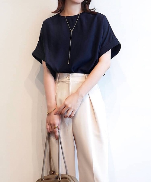 Emma Taylor(エマテイラー)の「【前後2WAY】ジョーゼットヘンリーネックTブラウス(シャツ/ブラウス・レディース・ホワイト/ブラック/ネイビー・FREE)」の4枚目の写真