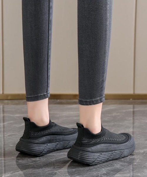 Miniministore（ミニミニストア）の「厚底メッシュスリッポンスニーカー軽量通気（スリッポン・レディース・ベージュ/ブラック・25.0cm/24.5cm/24.0cm/23.5cm/23.0cm）」の5枚目の写真