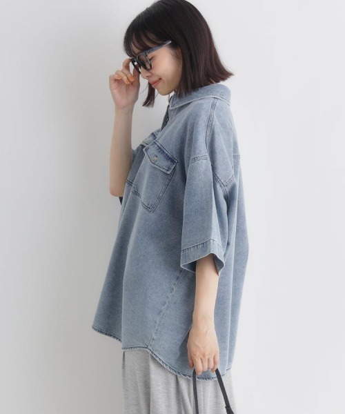 Right-on（ライトオン）の「HONEYSUCKLE ROSE(ハニーサックルローズ)【レディース】ケミカル加工ワーク半袖シャツ/セットアップ対応（シャツ/ブラウス・レディース・ライトインディゴブルー・S/M/L）」の9枚目の写真
