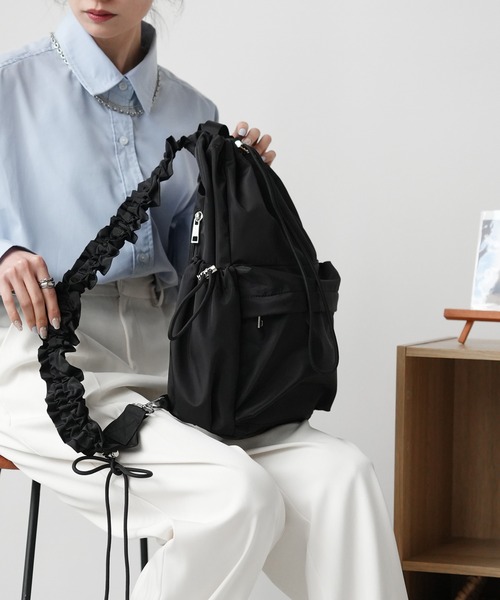 atRise(アットライズ)の「R0696_斜め掛けボディバッグ(ボディバッグ/ウエストポーチ・レディース・アイボリー/グレイッシュベージュ/ブラック・FREE)」の13枚目の写真