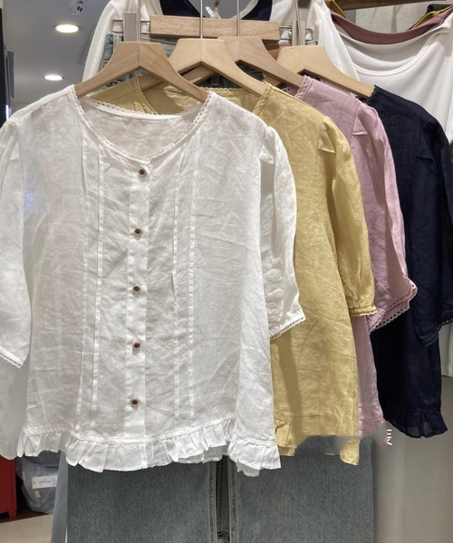 LUCPY(ラクピー)の「フリルヘムギャザーブラウス 半袖 ナチュラルシルエット(シャツ/ブラウス・レディース・ベージュ/ピンク/ホワイト・XX-LARGE/X-LARGE/LARGE/MEDIUM)」の5枚目の写真
