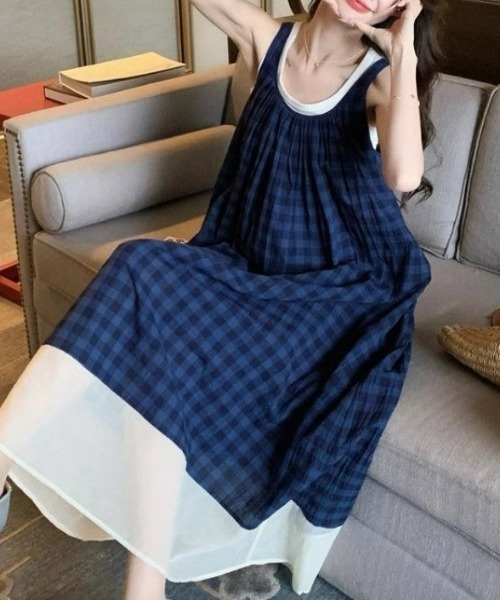 AMAJI(アマジ)の「チェック柄 ノースリーブ キャミソールワンピース(ワンピース・レディース・ブルー・SMALL/MEDIUM/LARGE/X-LARGE)」の2枚目の写真