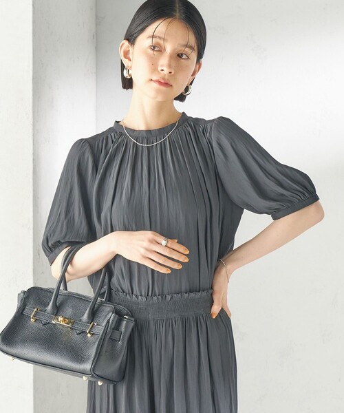 SHIPS(シップス)の「〈手洗い可能〉無地 カッセン ギャザー 半袖 ブラウス(シャツ/ブラウス・レディース・オフホワイト/ダークグレー・ONE SIZE)」の21枚目の写真
