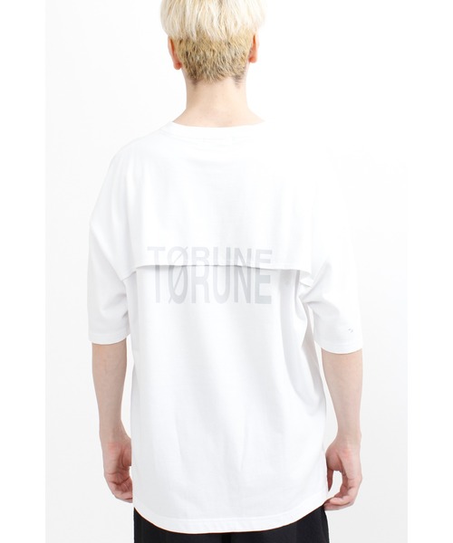 TORUNE(トルネ)の「TORUNE∴AcroclearRバックプリントTシャツ(Tシャツ/カットソー・メンズ・ホワイト/ブラック・M/L/LL)」の1枚目の写真