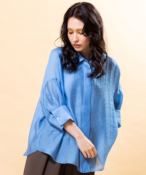 OSMOSIS（オズモーシス）の「シアービッグシャツ（シャツ/ブラウス・レディース・ブルー/ホワイト/ブラウン/ネイビー・ONE SIZE）」の4枚目の写真