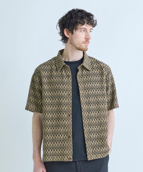 MEN'S BIGI（メンズビギ）の「シアージオメトリック半袖シャツ（Tシャツ/カットソー・メンズ・ブルー/ブラウン/ブラウン系その他・02/03）」の6枚目の写真