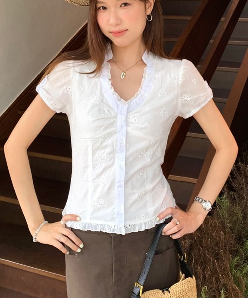 CHUL(チュル)の「レースヘムシャーリングブラウス(シャツ/ブラウス・レディース・グリーン/ホワイト/ピンク・LARGE/MEDIUM/SMALL)」の1枚目の写真