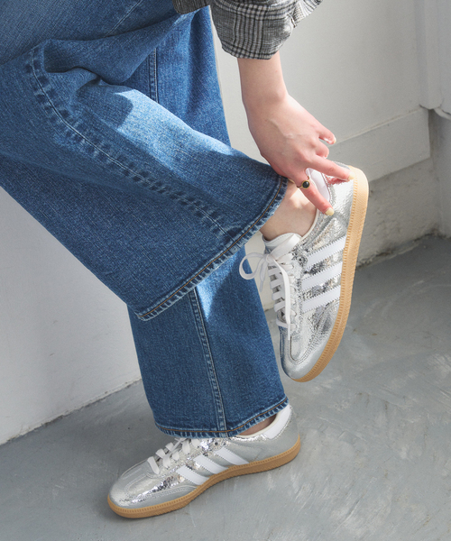 adidas(アディダス)の「《追加》adidas / アディダス SAMBA OG(スニーカー・レディース・シルバー/ホワイト・23.5cm/23cm/25cm/24.5cm/24cm)」の14枚目の写真