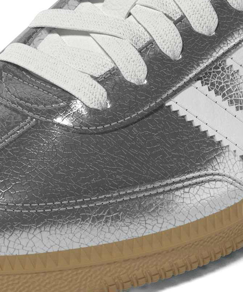 adidas(アディダス)の「《追加》adidas / アディダス SAMBA OG(スニーカー・レディース・シルバー/ホワイト・23.5cm/23cm/25cm/24.5cm/24cm)」の8枚目の写真