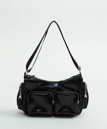 CONVERSE TOKYO（コンバーストウキョウ）の「マルチポケットショルダーバッグ / メタリックバッグ / MULTI POCKET SHOULDER BAG（ショルダーバッグ）」