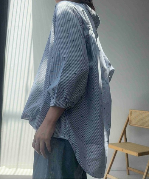 AS KNOW AS plus(アズノゥアズプラス)の「〇色々釦 かのこタック 7分袖スキッパーシャツ(シャツ/ブラウス・レディース・ベージュ/グリーン/ブルー系/ホワイト系・FREE)」の8枚目の写真