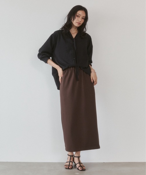 hunch（ハンチ）の「丈２WAY バックギャザー ボウタイブラウス（シャツ/ブラウス・レディース・ブルー/ブラック/オフホワイト・FREE）」の20枚目の写真