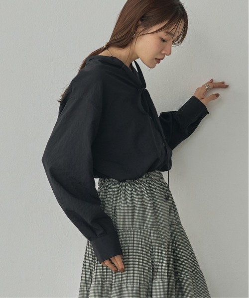 hunch（ハンチ）の「丈２WAY バックギャザー ボウタイブラウス（シャツ/ブラウス・レディース・ブルー/ブラック/オフホワイト・FREE）」の22枚目の写真