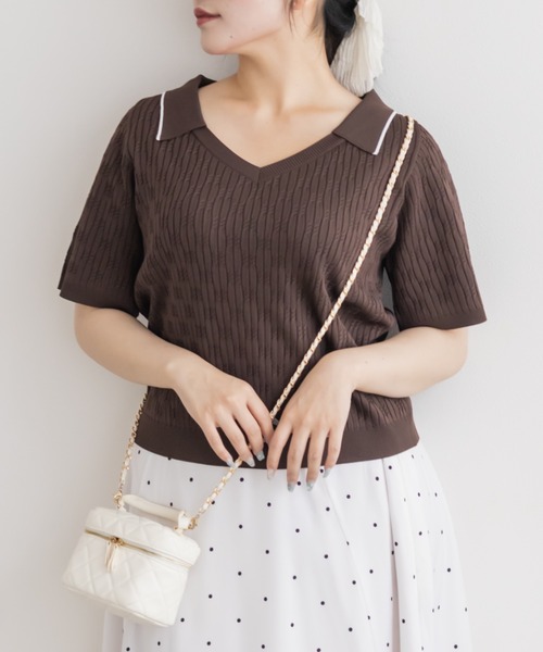 CLETTE(クレット)の「ミニケーブル襟付きニット(ニット/セーター・レディース・ブラウン/ブルー/ピンクベージュ・LL/4L/3L)」の4枚目の写真