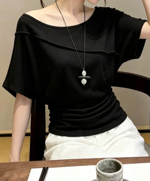 FLINEA(フリネア)の「クルーネック切り替えTシャツ(Tシャツ/カットソー・レディース・ブラック/グレー・FREE)」の4枚目の写真