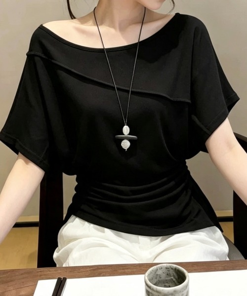 FLINEA(フリネア)の「クルーネック切り替えTシャツ(Tシャツ/カットソー・レディース・ブラック/グレー・FREE)」の5枚目の写真