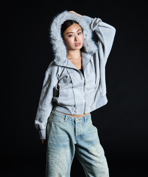 JOINT WORKS(ジョイントワークス)の「2Way ファージップパーカー / J Faux Fur Zip Hoodie(パーカー・レディース・ブラック/ライトグレー・FREE)」の19枚目の写真
