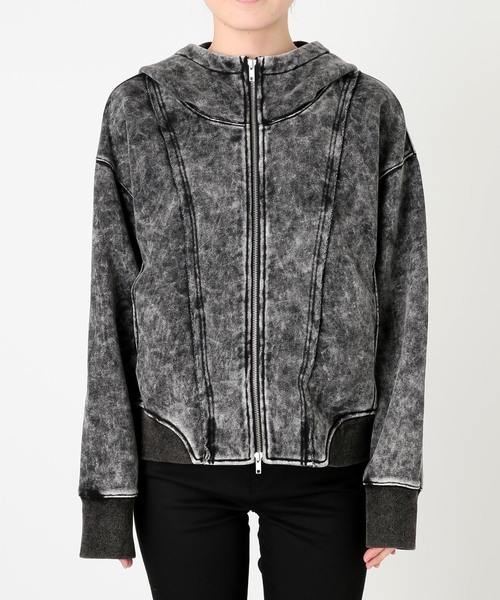 JOINT WORKS(ジョイントワークス)の「2Way ファージップパーカー / J Faux Fur Zip Hoodie(パーカー・レディース・ブラック/ライトグレー・FREE)」の7枚目の写真