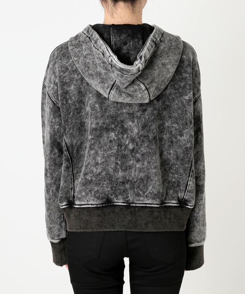 JOINT WORKS(ジョイントワークス)の「2Way ファージップパーカー / J Faux Fur Zip Hoodie(パーカー・レディース・ブラック/ライトグレー・FREE)」の8枚目の写真