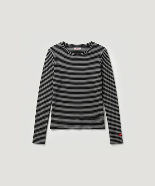 HEEARI(ヒアリー)の「ジェインベーシックゴルジロングスリーブ_ブラックストライプ(Tシャツ/カットソー・レディース・その他・FREE)」の4枚目の写真